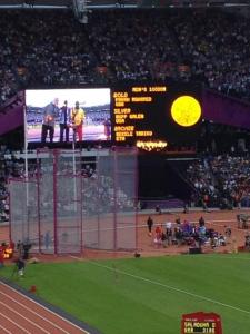 Mo_farrah_getting_gold