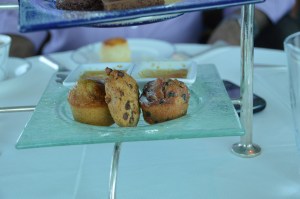 Muffins, cookie and creme brulee